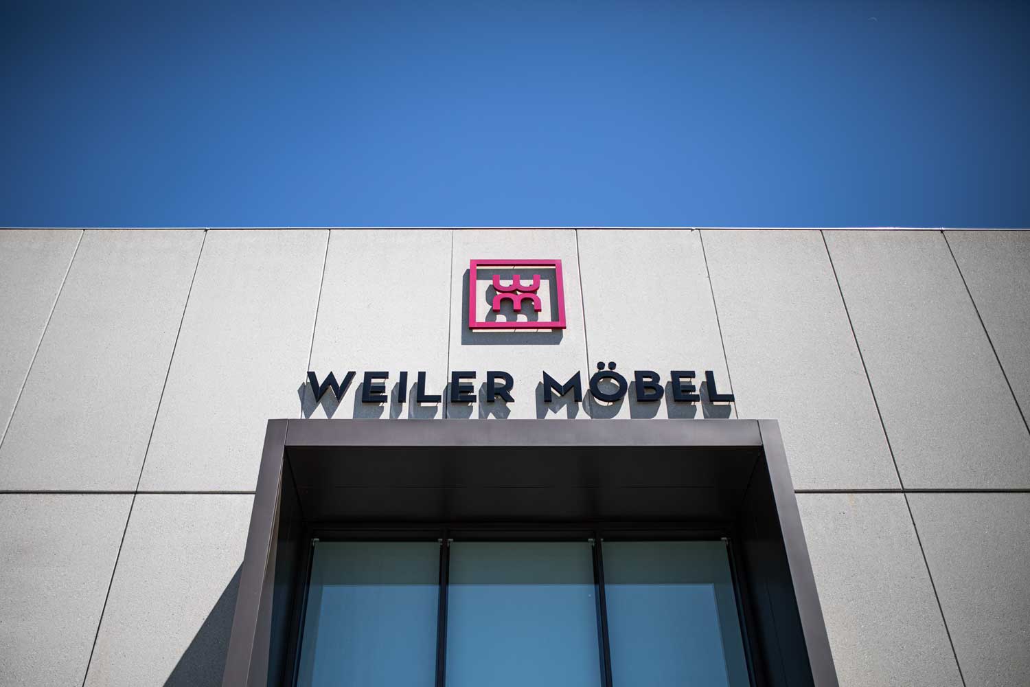 Hausbeschriftung Weiler Möbel
